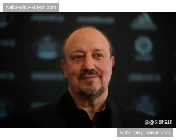 塞尔塔官方宣布主帅贝尼特斯下课,B队教练暂代主帅职务 塞尔塔官方宣布主帅贝尼特斯下课,B队教练暂代主帅职务